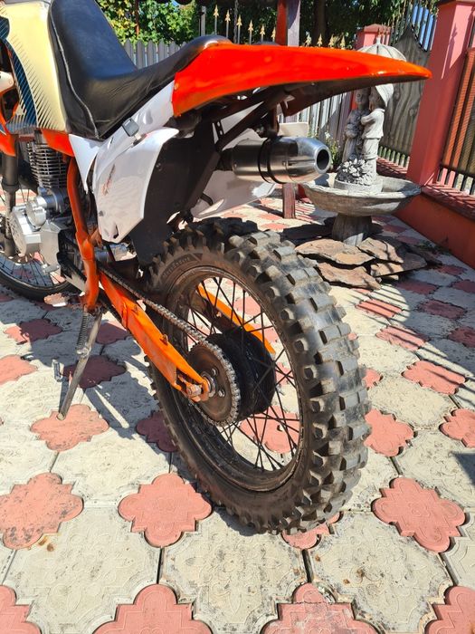 Cross Aprilia 200cc, 5 trepte de viteze