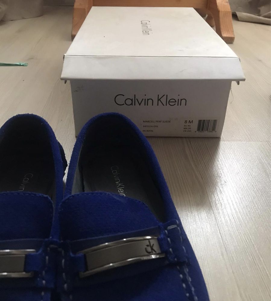 Vand mocanisi Calvin Klein