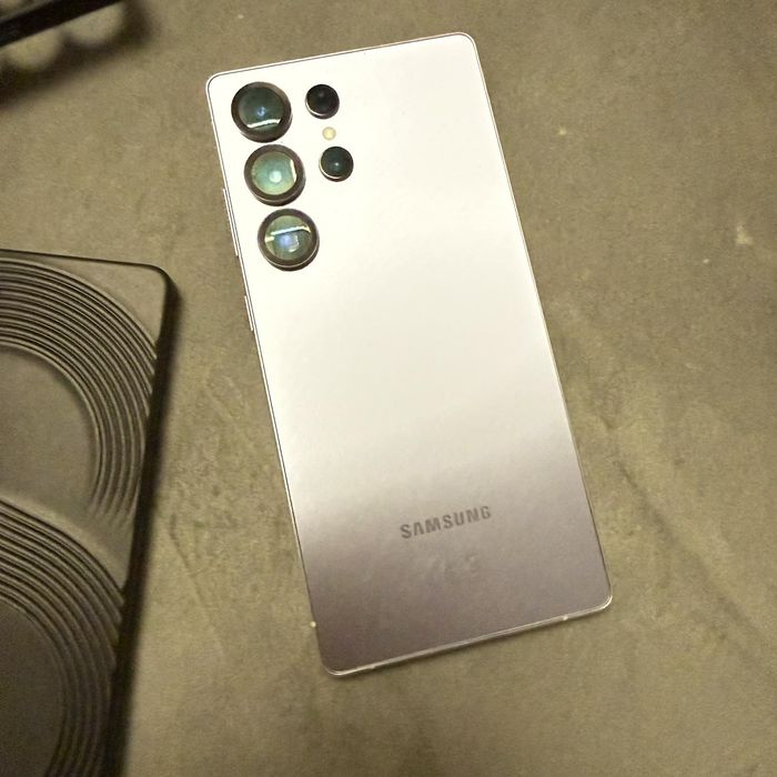 Samsung Galaxy S25 ULTRA