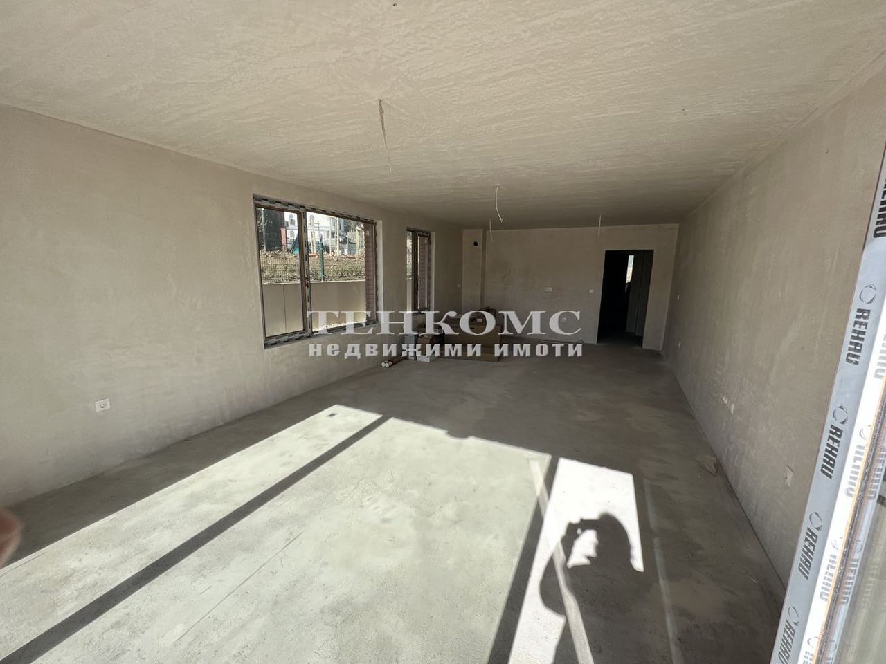 Продава се Четиристаен апартамент в София, м-т Детски град - 156 кв.м за 2686 €/кв.м - Снимка #3