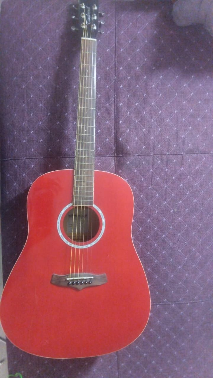 Продам гитару tanglewood