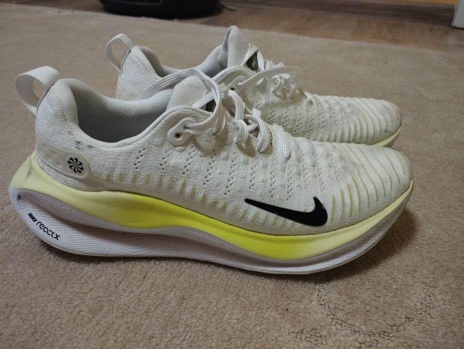 Маратонки Nike 41 номер