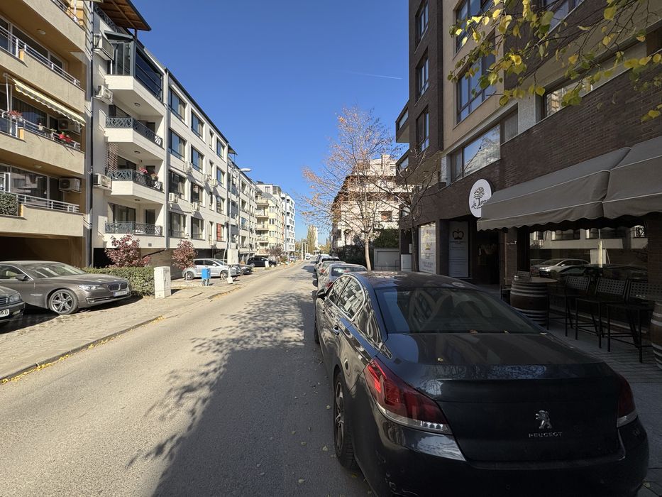 Дава се под наем Гараж / Паркомясто в София, Гоце Делчев - 18 кв.м за 150 € - Снимка #4