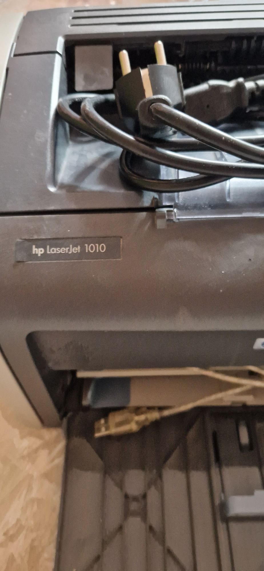 Продам принтер hp1010