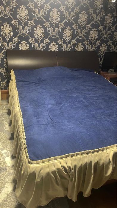 Продам спальный гарнитур