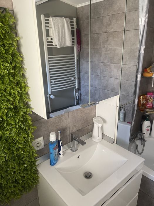 Vand dulap + chiuvetă pentru baie