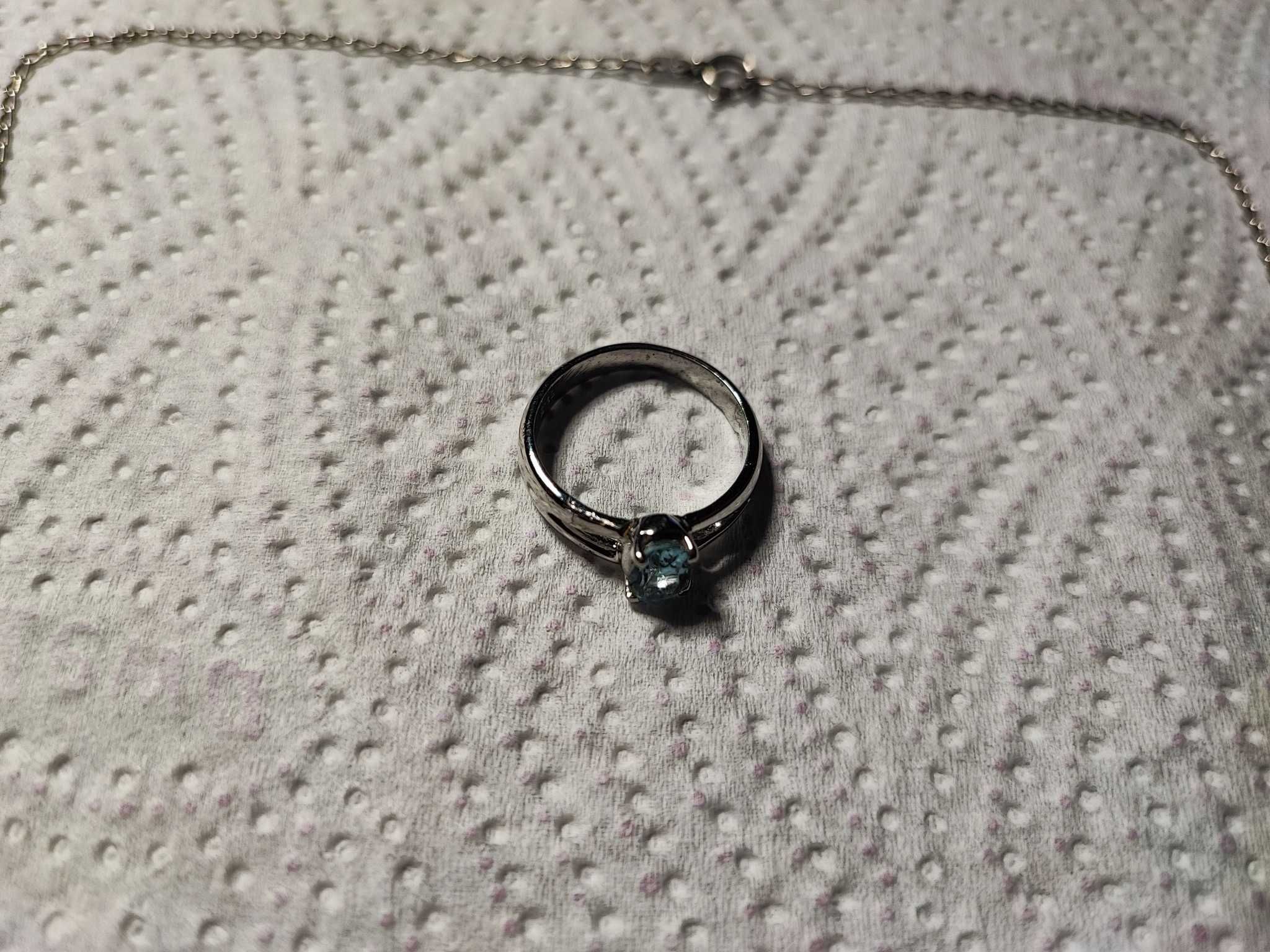 Set vintage argint lant cu pandativ si inel cu topaz