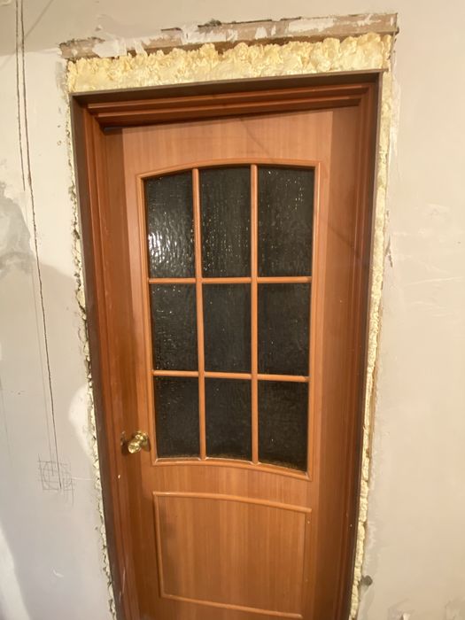 Продается дверь без коробки