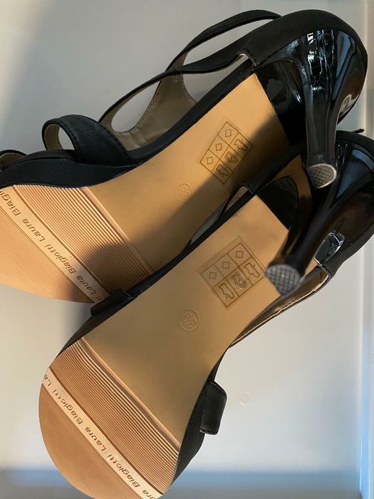 Pantofi piele Laura Biagiotti