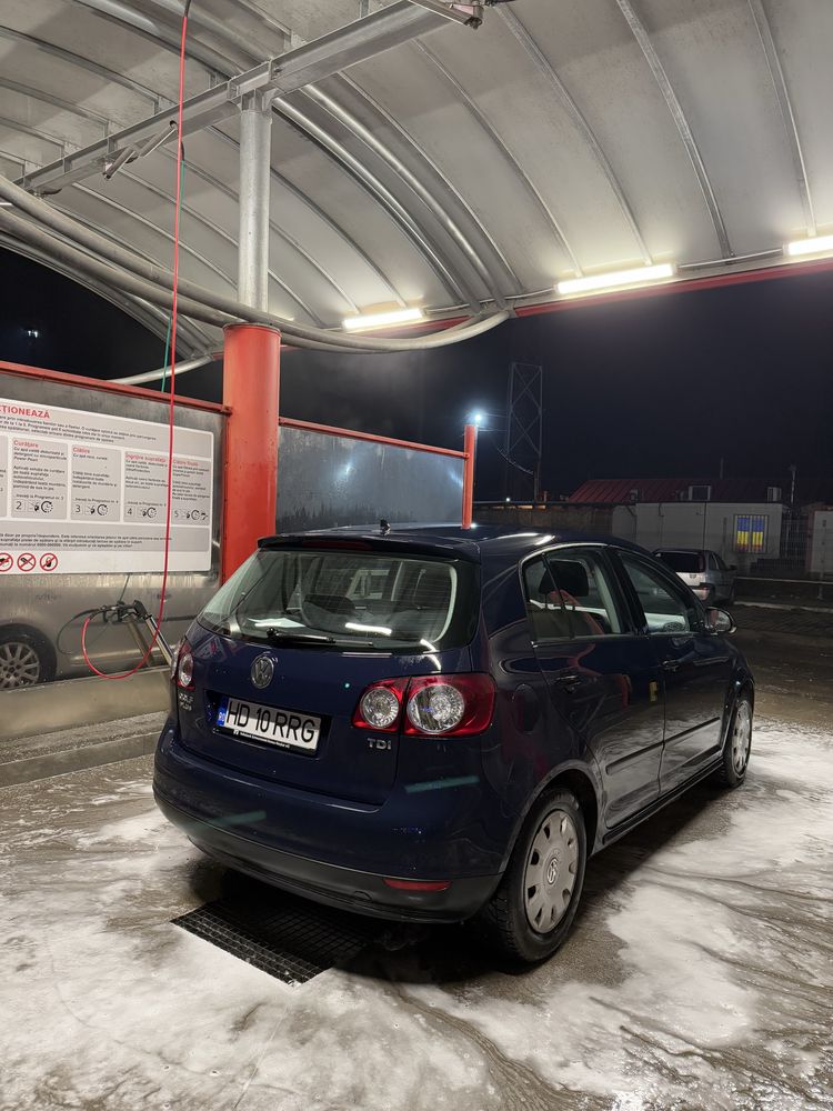 GOLF 5 Plus 2007 1.9TDI-probleme la chiuloasa,citeste descrierea.