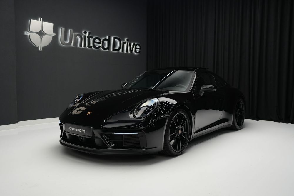 Porsche 911 Porsche 911 Carrera 4 GTS 992.1