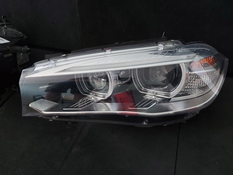Фарове Bmw X5/X6 F15/F16 2016г. XENON