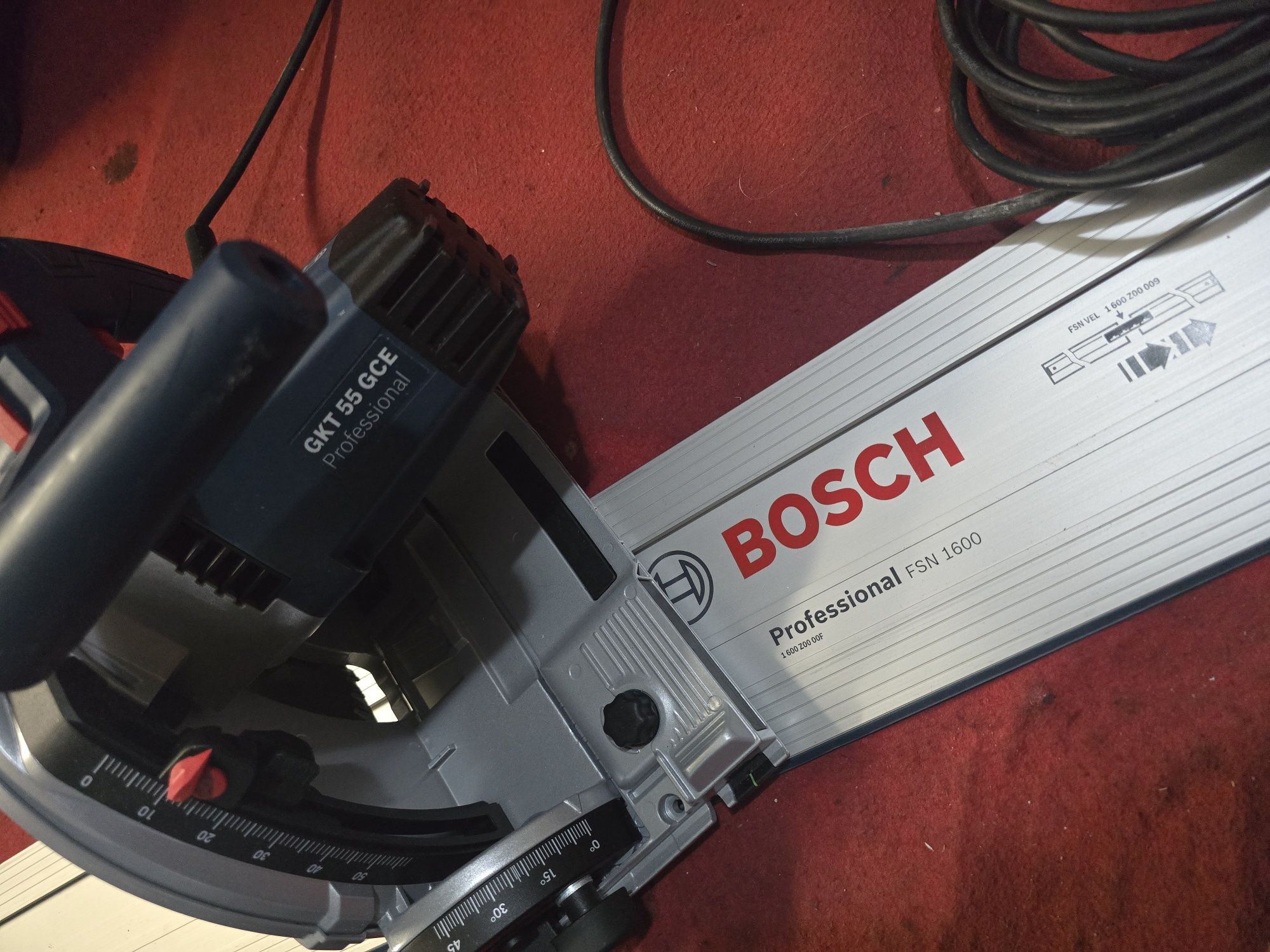 BOSCH потапящ циркуляр
