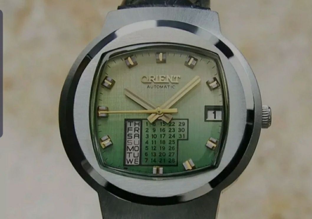 Orient calendar automat 1970 година,супер рядък часовник