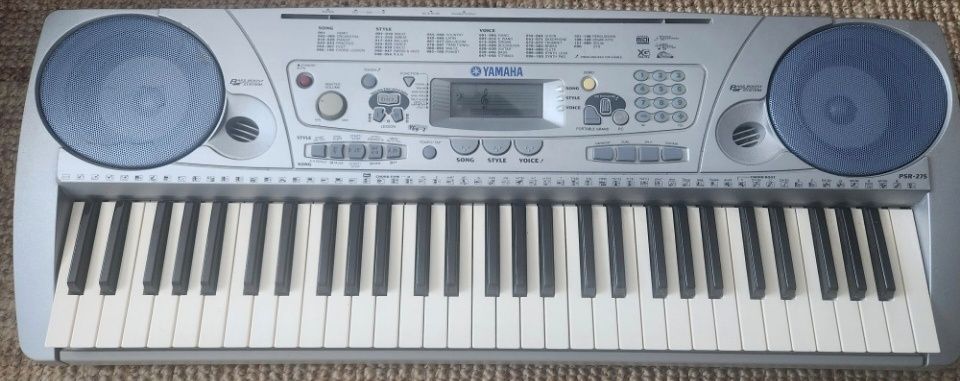 Yamaha PSR 275 - foarte puțin utilizată
