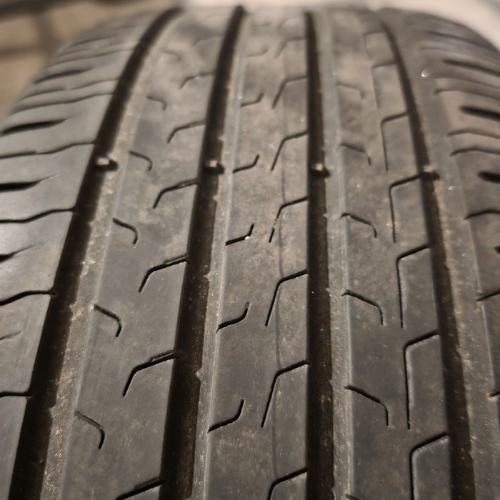 Летни гуми 120 лв.Continental 235/50/19-4 бр.