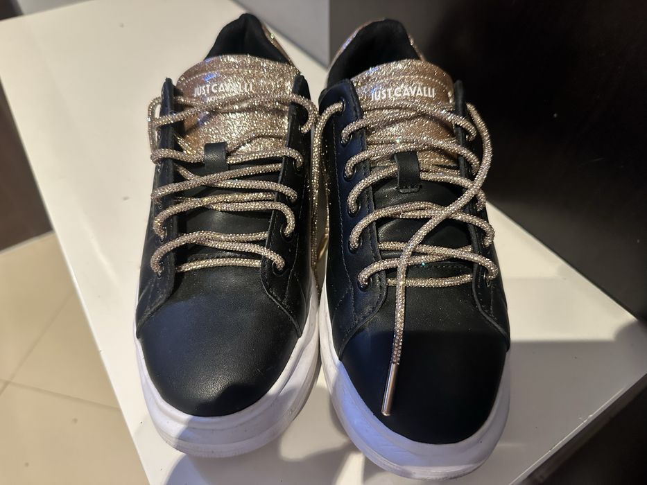 Сникърси just cavali