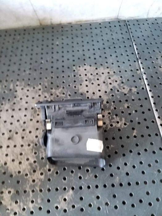 Grila ventilatie bord dreapta ford kuga 1 3m51r018b08afw