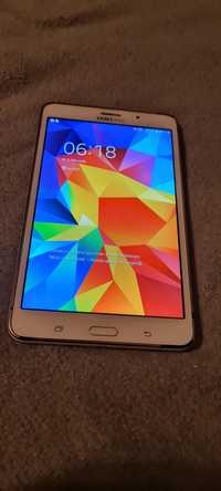 Vand sau schimb Tablera Samsung Galaxy Tab 4 7.0 3G alb
