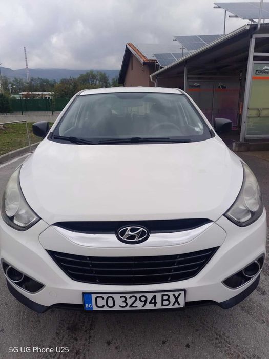 Продавам джип Hyundai IX35