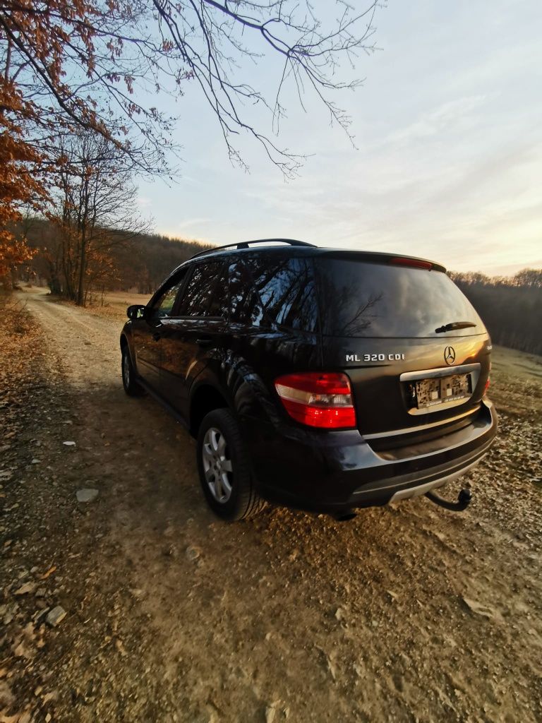 Mercedes ML 320  4MATIC