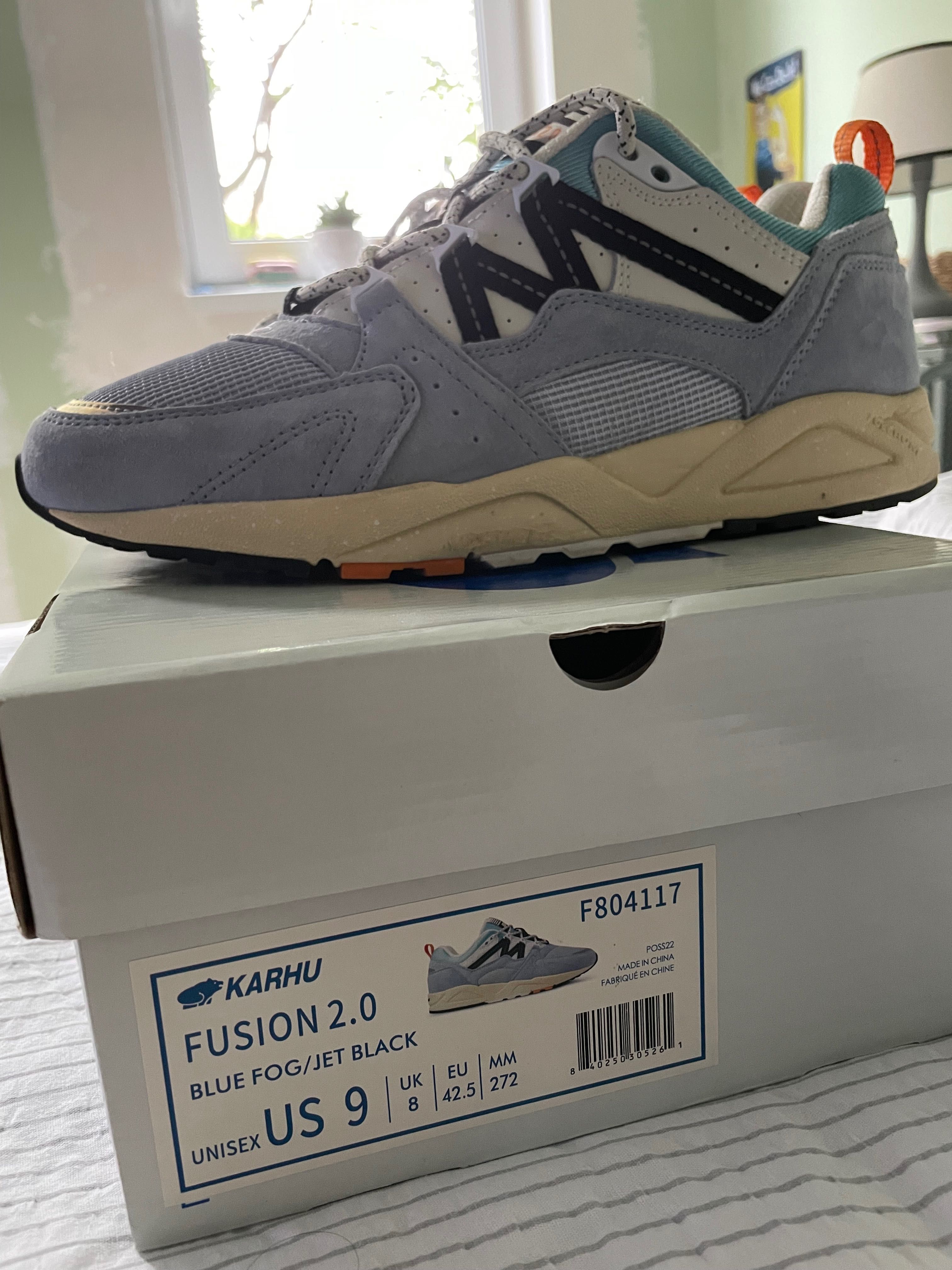 KARHU FUSION 2.0 Blue Fog/Jet Black UK8/EU42/CM27.2