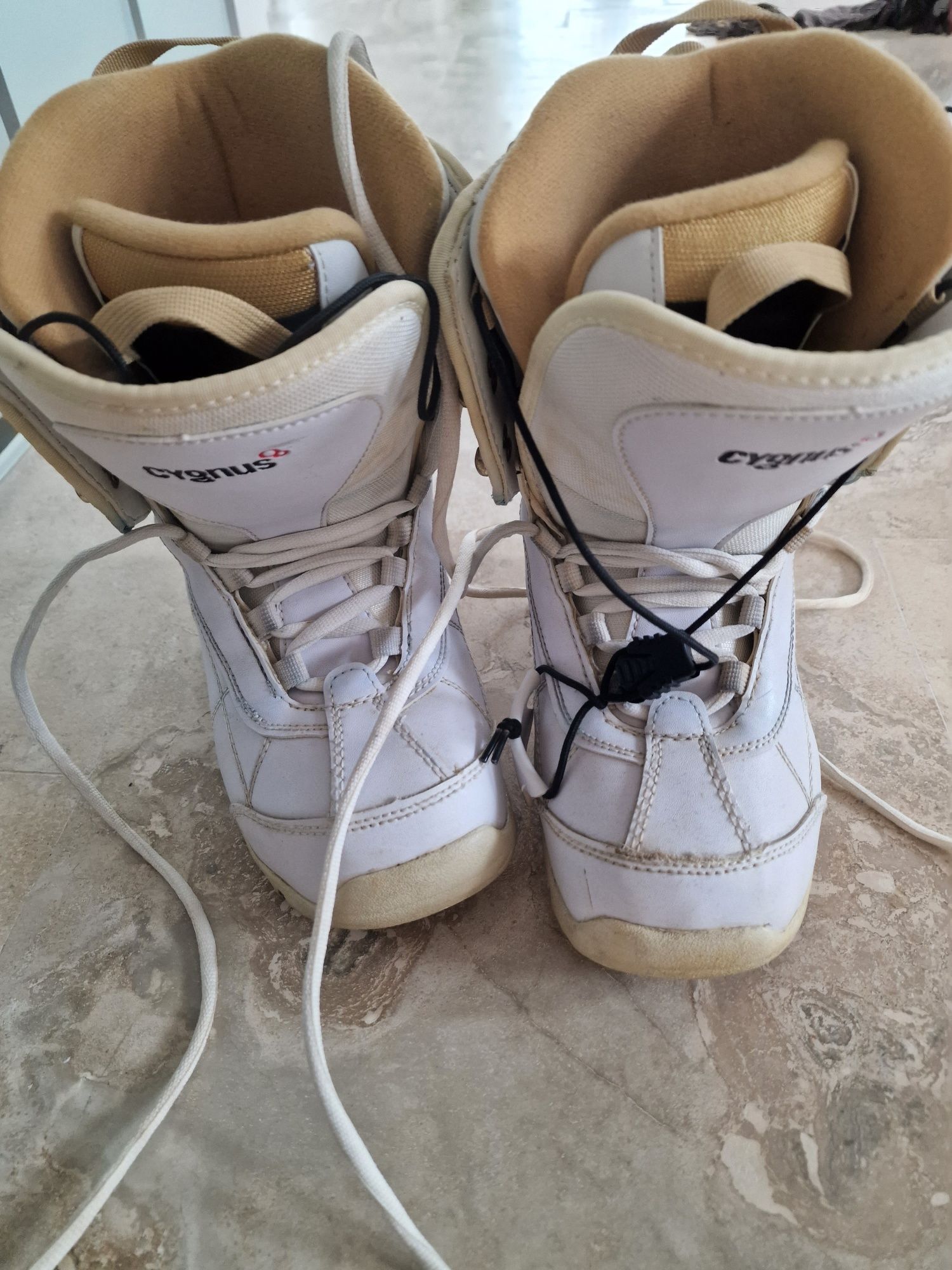 Boots snowboard Cygnus 36