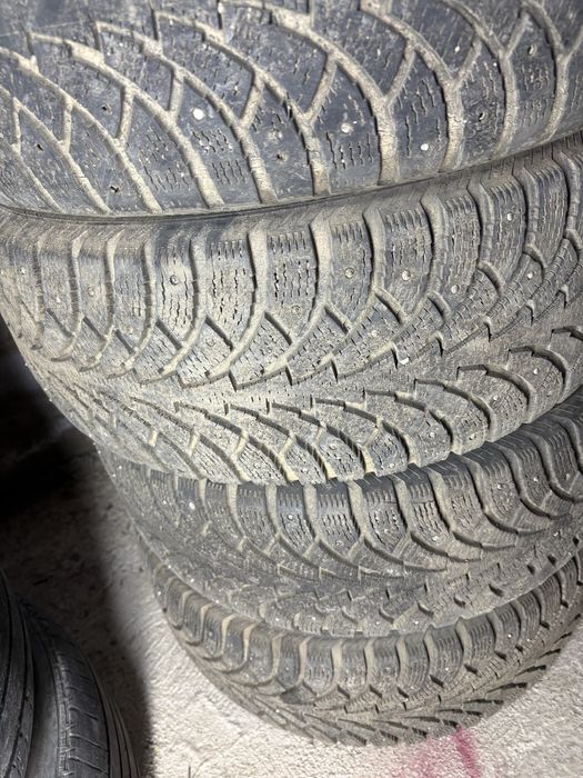 Продам шины комплект r17