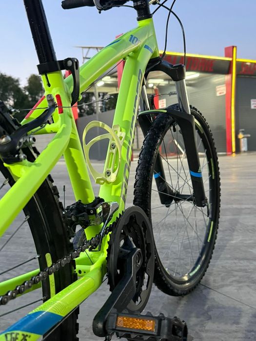 Vând bicicleta rockrider ST100