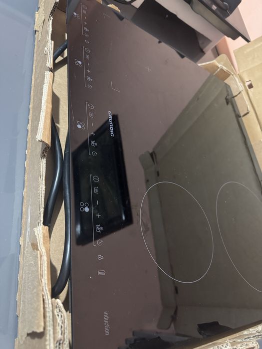 Plita inductie Grundig