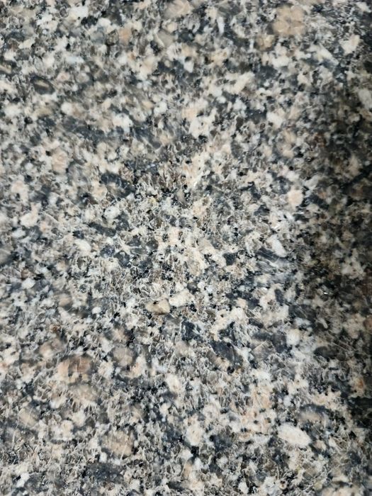 Assalomu alekum giranit toshlar bor