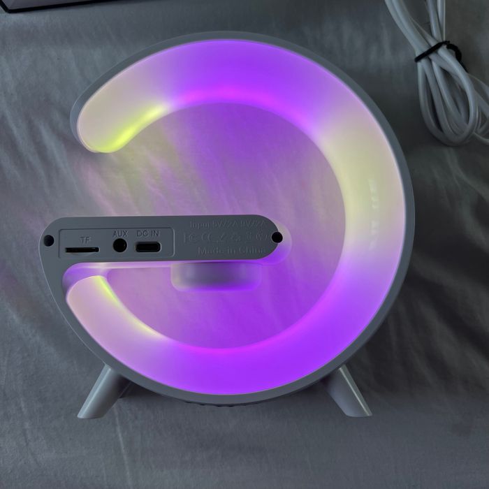 Ceas / bluetooth/ speaker cu lumina