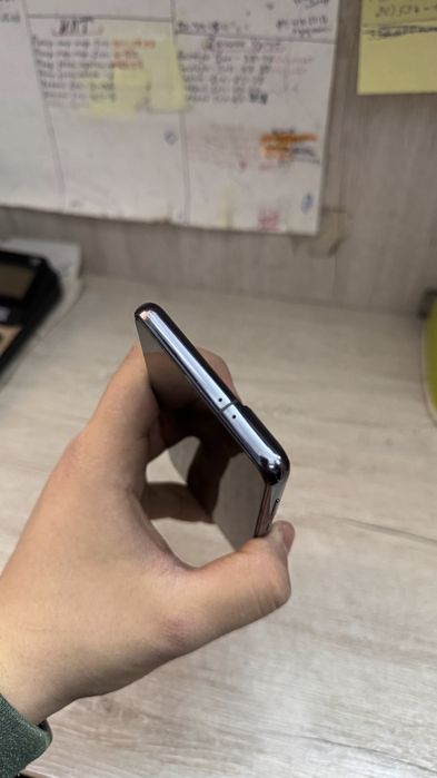 Samsung s21 xolati ideal+ aybi yuq