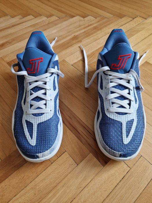 Adidași Air Jordan Tatum 1 mărimea 38,5