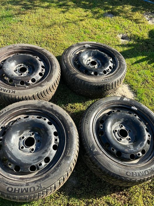 Vând roți VW cu anvelope de iarnă KUMHO