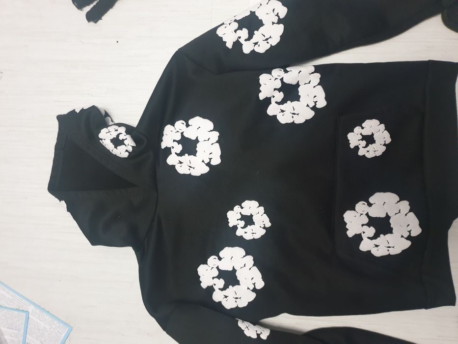 Essential,chroma hearts , ralph Lauren,luda,denim tears, balenciaga