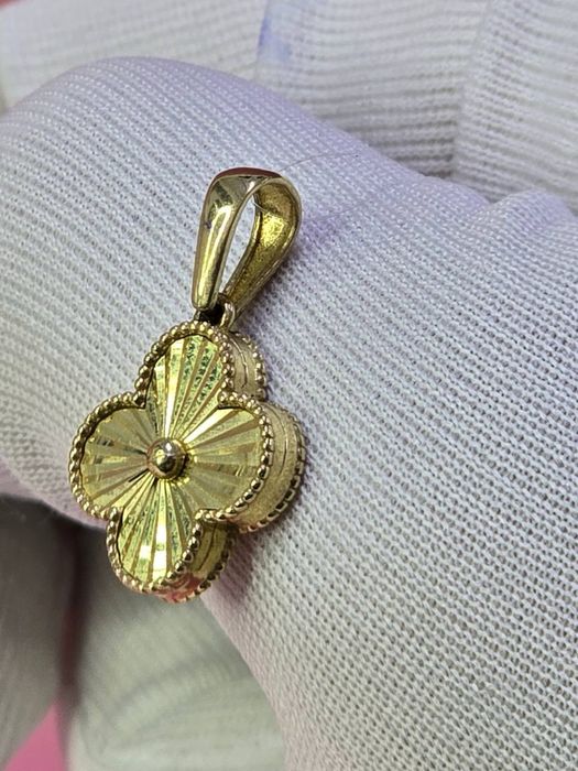 Золото 585  Кулон