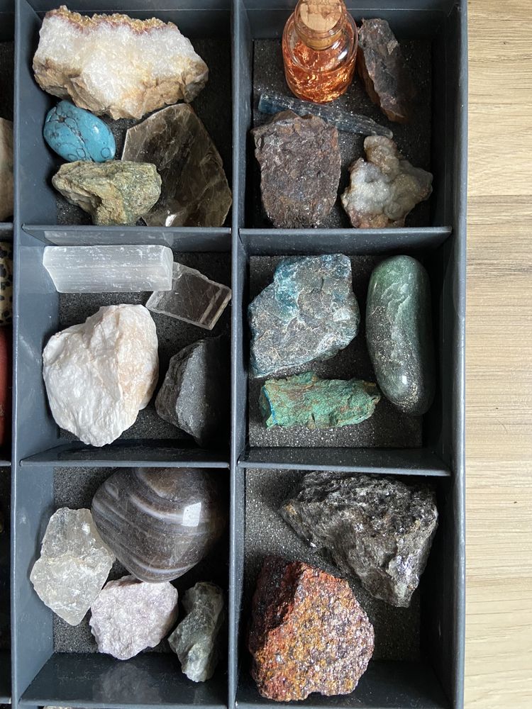 Colectia Mineralele Pământului (nr.1-85)(minerale/pietre semiprețioase