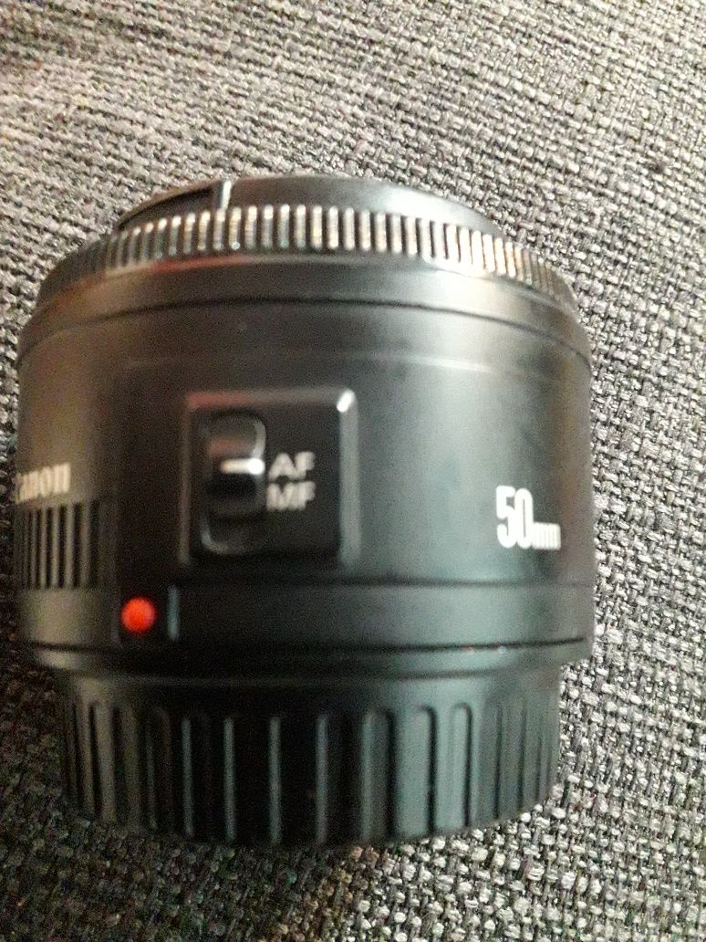 Obiectiv Canon Lens EF 50MM 1:1,8 , Canon  zoom Lens EF-S  55- 250 MM