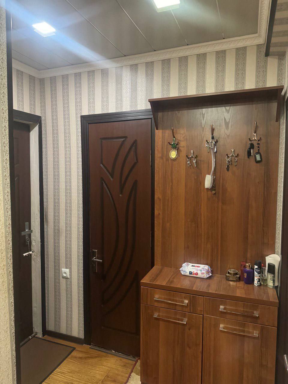 Yakkasaroy. Qushbegi. 3/4/9. 73m2.