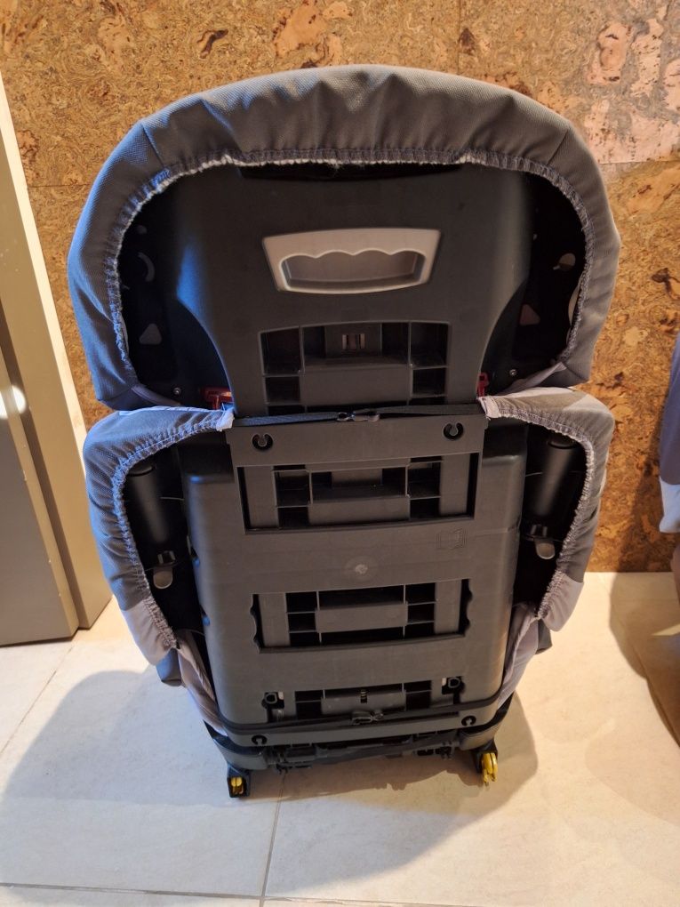 Столче за кола Maxi Cosi Rodifix 15-36кг isofix