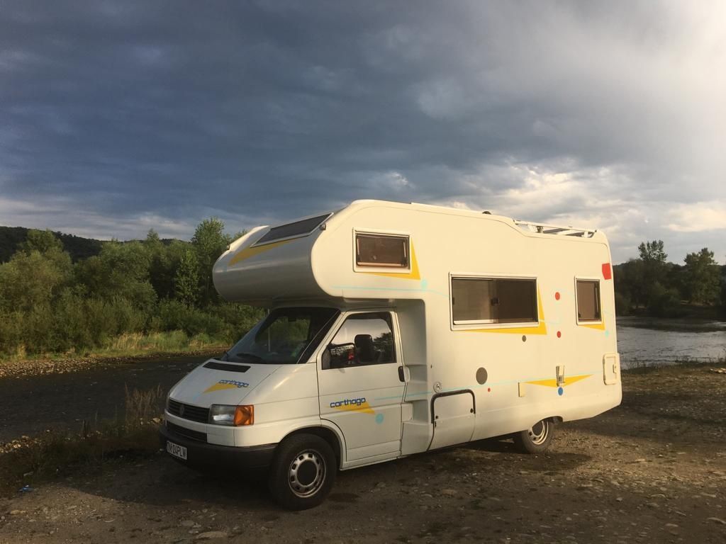 Vând camper/autorulota t4 carthago abakus