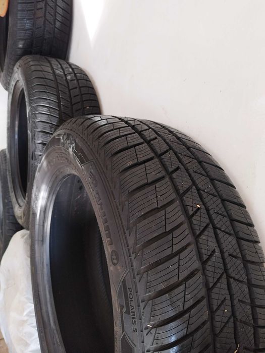 Cauciucuri de sezon,  suv, 4 buc 235 55 R 18 iarna,  2 buc 225 45 R19