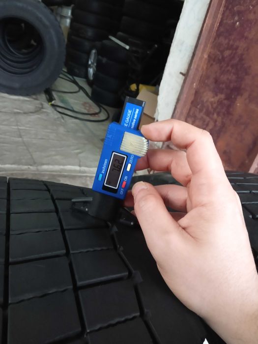 2 товарни гуми 265/70R19.5 Continental Hybrid HD3 140/138M M+S 16PR