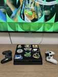 PS4 Slim 500gb + 2 x controller + FC24