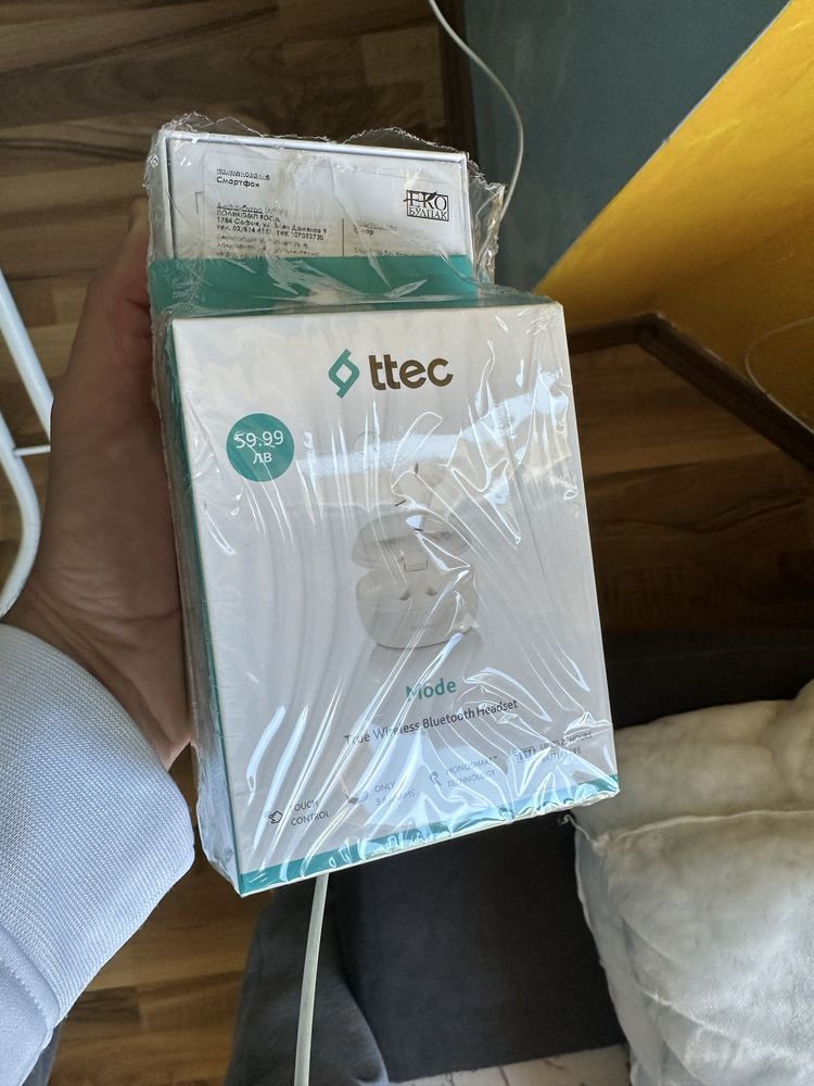 Honor x6b и True Wirelees Bluetooth Headset