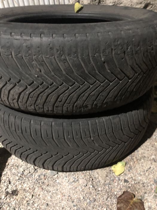 Продам резину 205/60R16 без боковых без шишек