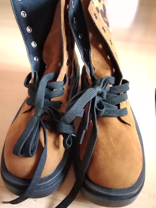 Дамски кубинки с леопардов принт от плат тип изкуствен велур.