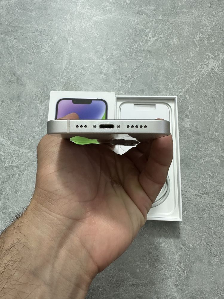 iPhone 14 128GB Белый