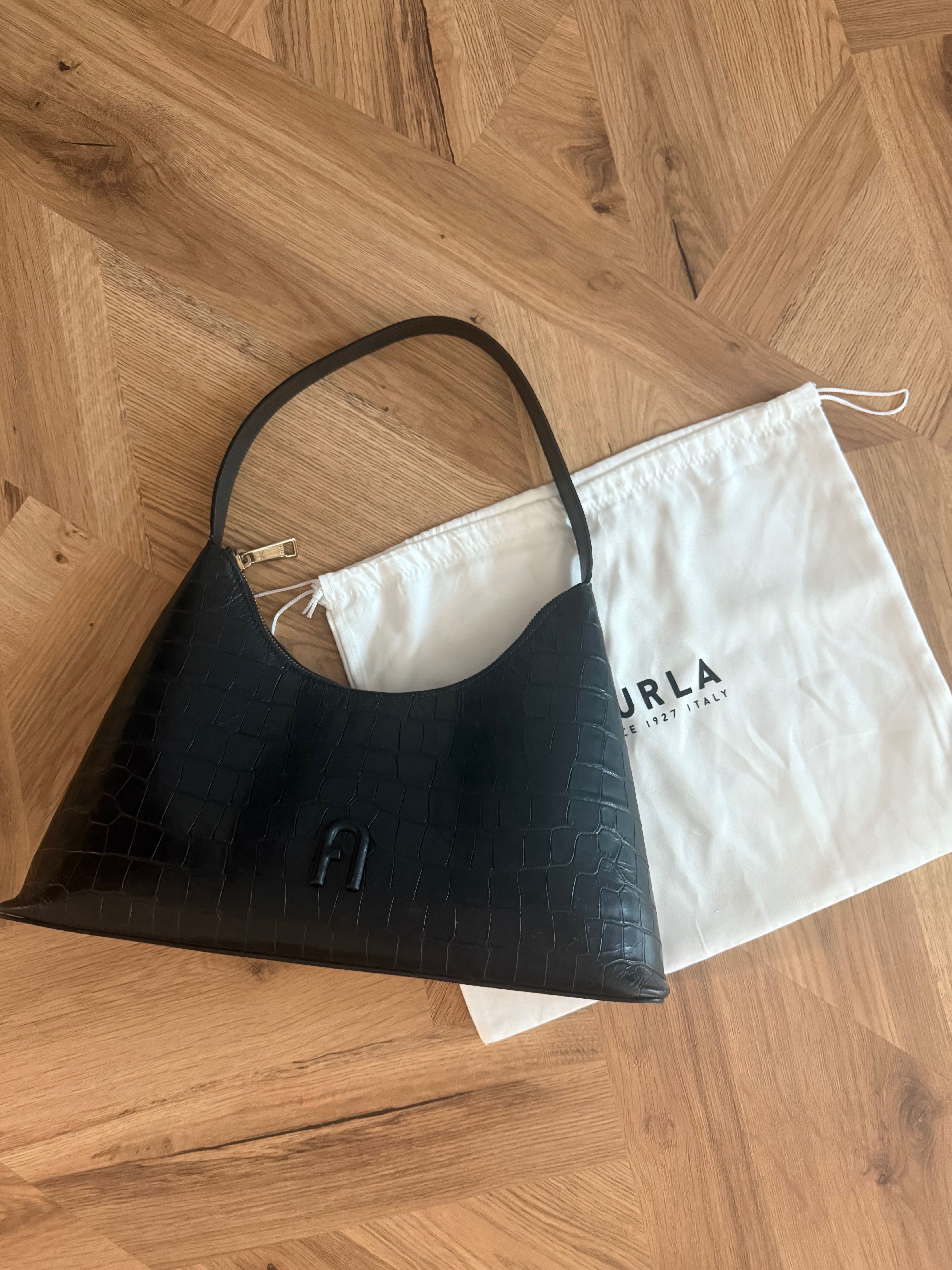 Оригинална чанта FURLA DIAMANTE